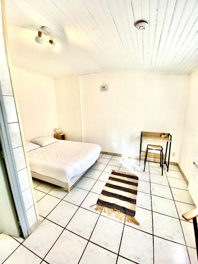 Drissia&Othman Essential Apartment การ์กาซอน ภายนอก รูปภาพ